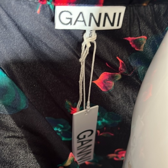Ganni Sz 32 / US 0 Floral Print 100%Silk Pull On Tie Front Skirt - New with Tags - Picture 5 of 6